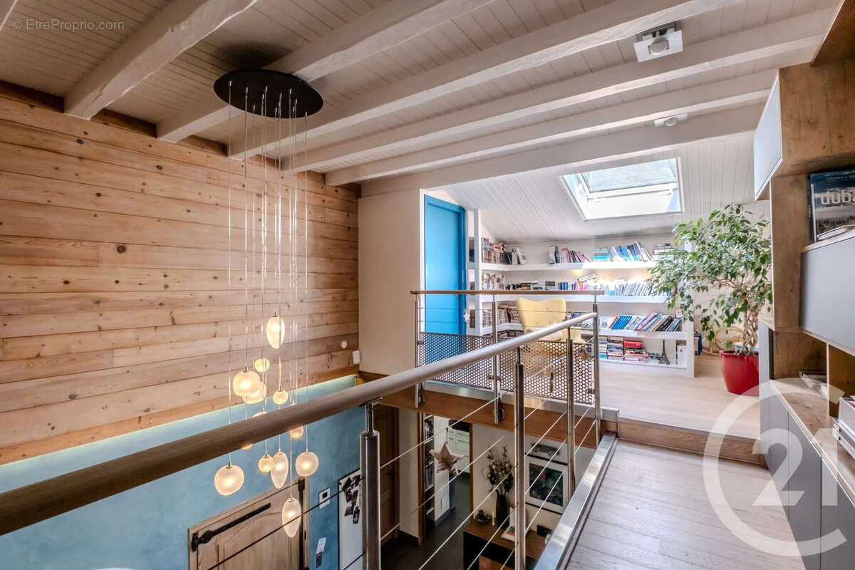 Maison 337 m² à Thyez  - photo 12