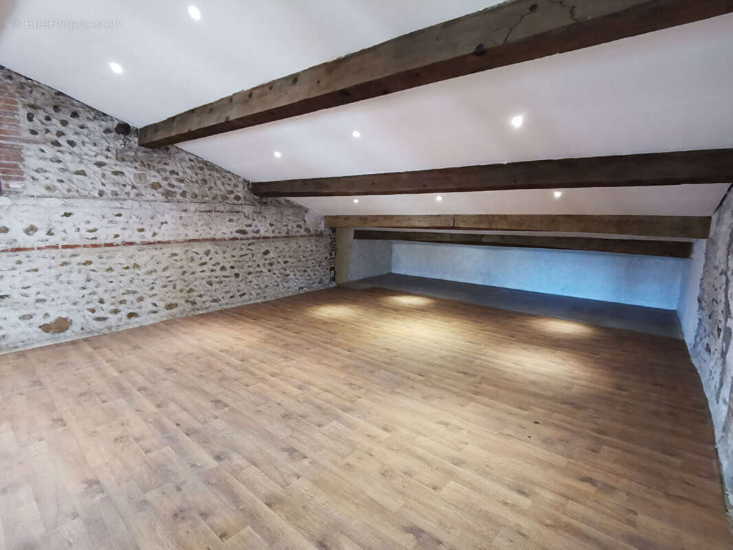 Appartement à POLLESTRES