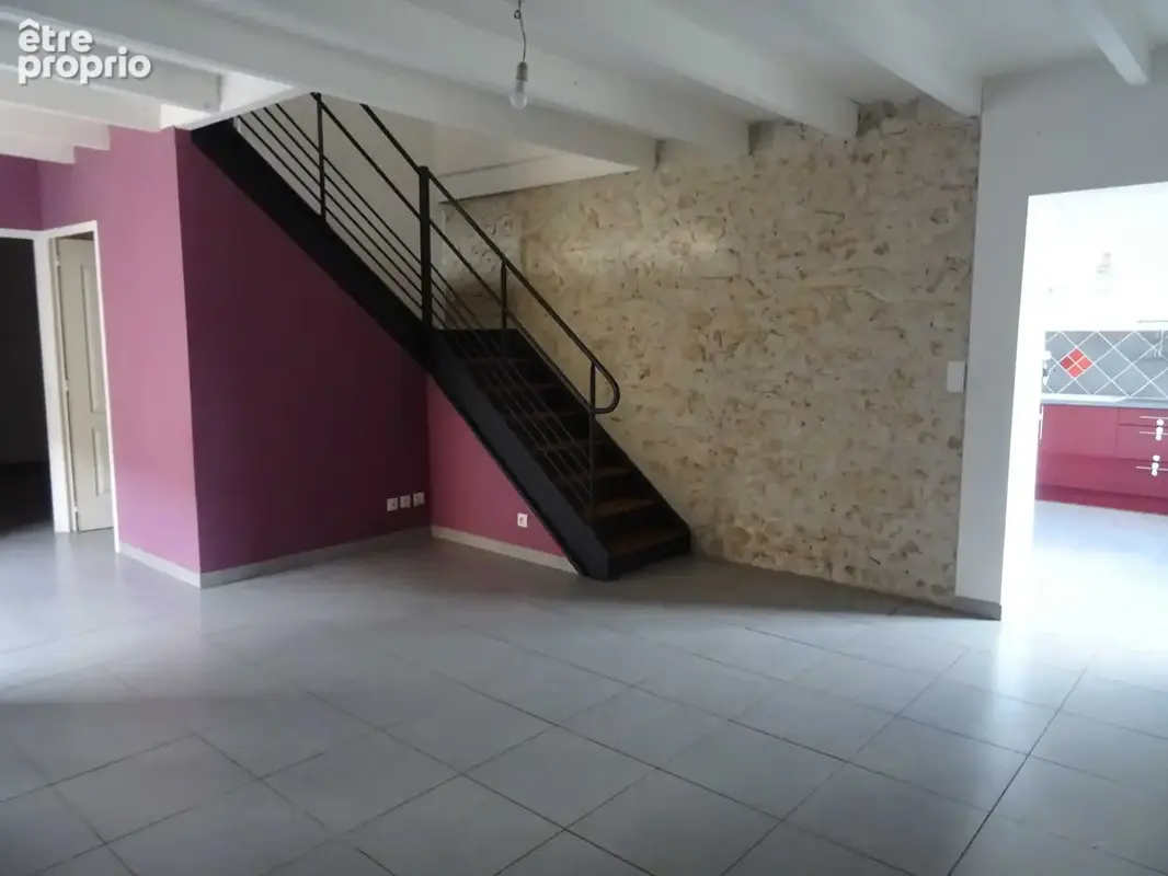 Maison 4 pièces 116 m² à vendre à La Rochefoucauld (16110) - photo 2