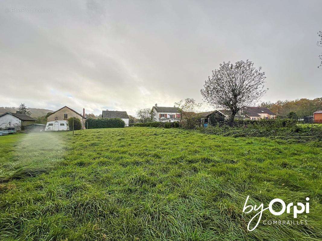 Maison à SAINT-ELOY-LES-MINES