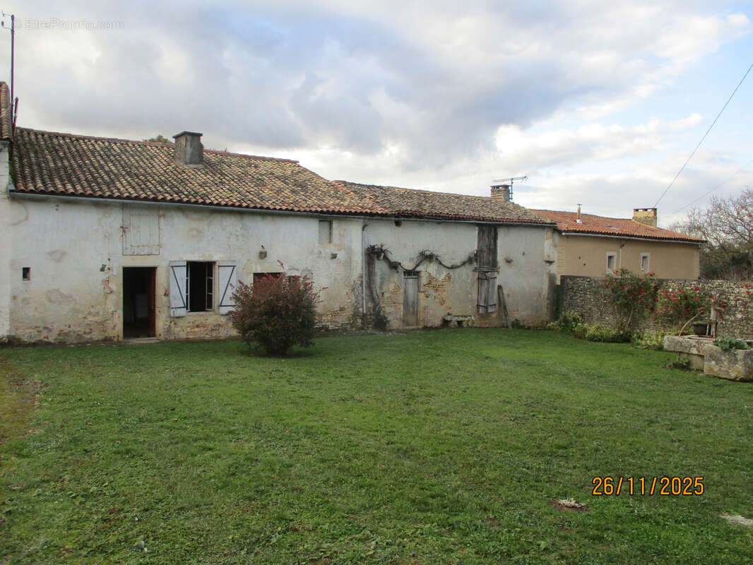 Maison à CEAUX-EN-COUHE