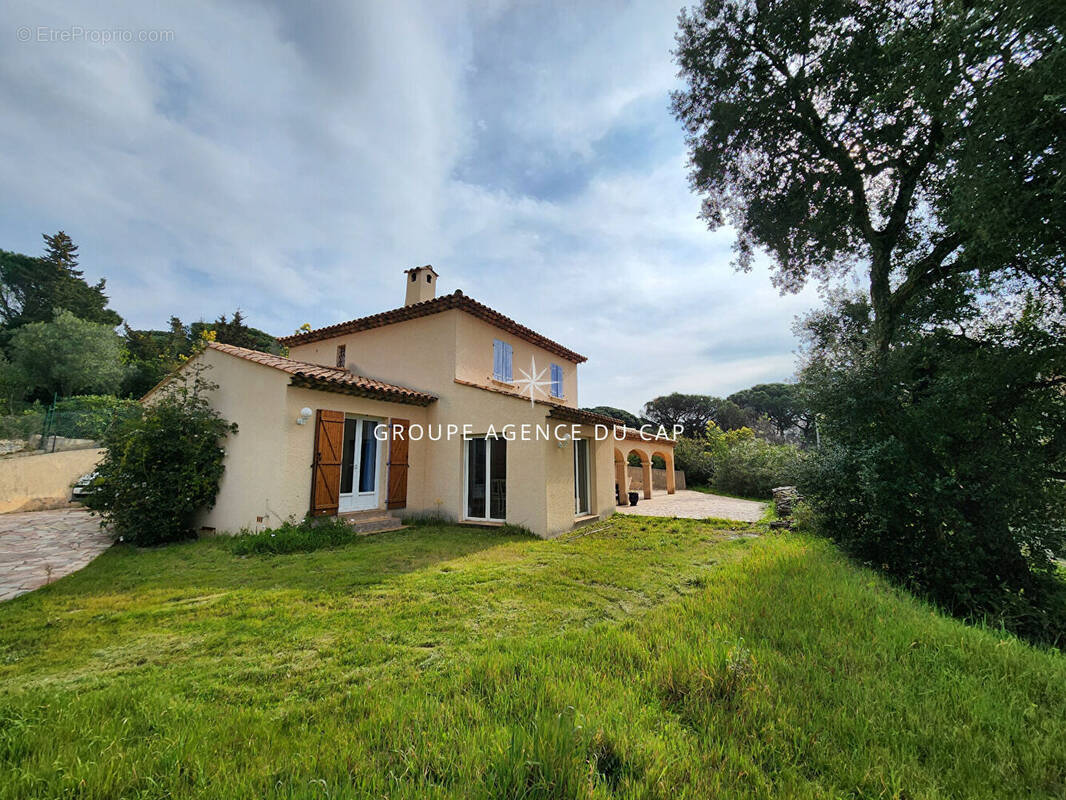 Maison à LES ISSAMBRES