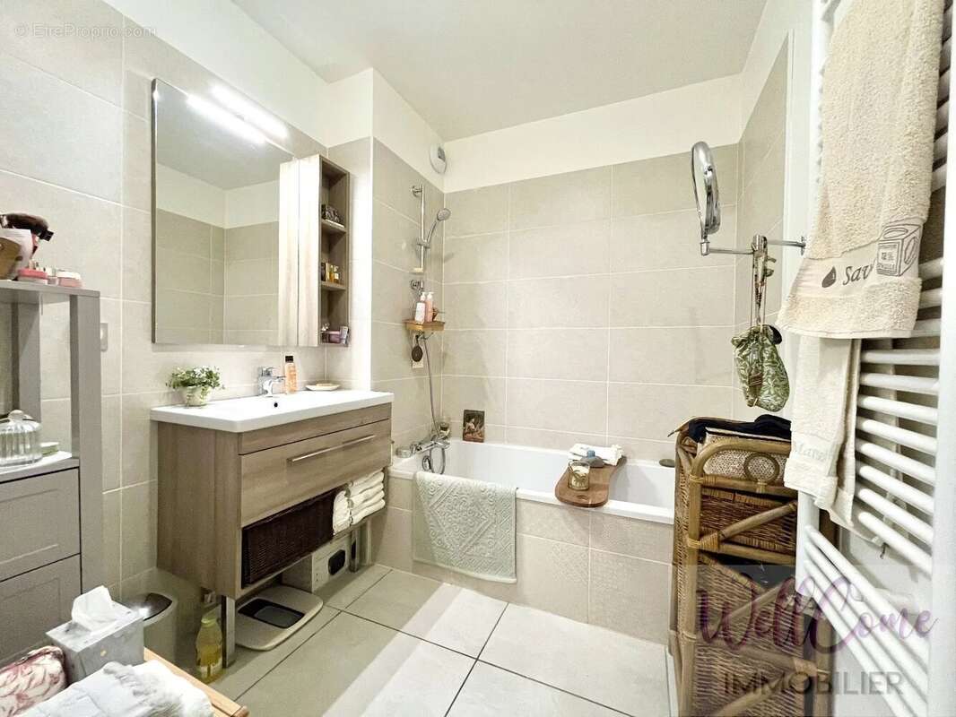 Appartement à AIX-LES-BAINS