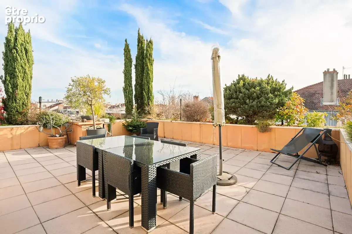 Lyon 6, dernier etage, duplex, 122.01m² + terrasse 75.28 m² - photo 3