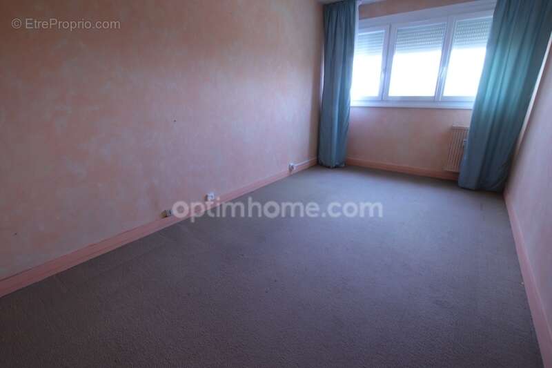 ORLEANS, quartier Nord au pied des commerces, appartement 3 chambres, de 94m2 à rafraichir - photo 10