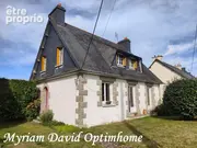 Maison à PLOUGUERNEVEL