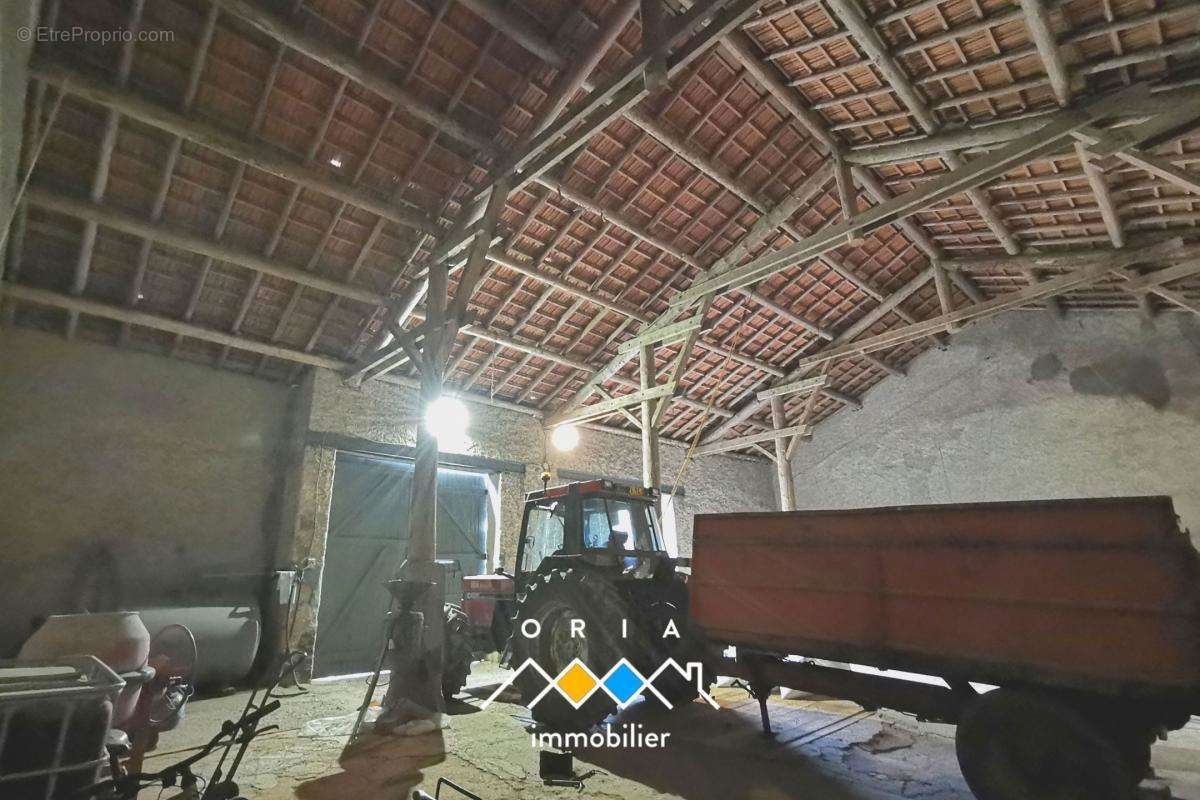 Maison à VIEVILLE-EN-HAYE