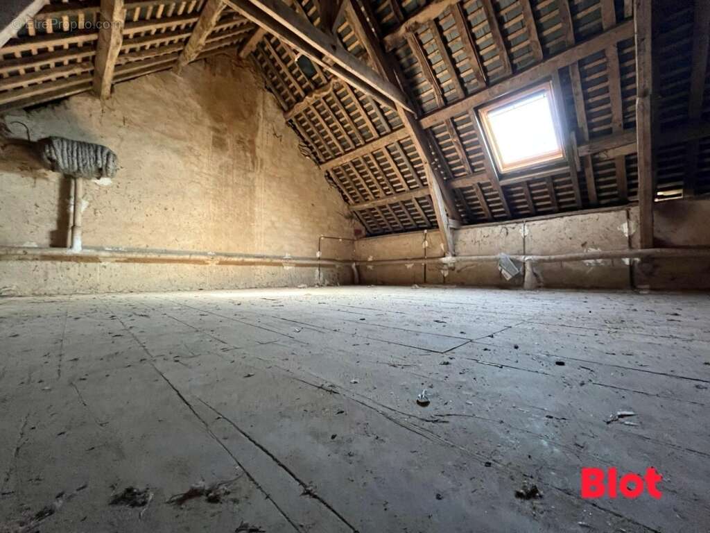 Maison à CORPS-NUDS