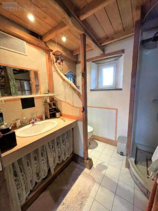 Maison à LENTILLAC-SAINT-BLAISE