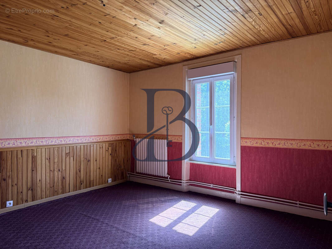 Maison à BREHAL