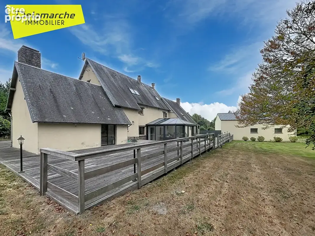 Propriété avec dépendances Brehal  11 pièces - photo 16