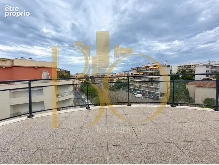 Appartement 3 pièces de 66 m² avec terrasse et double stationnement - photo 12