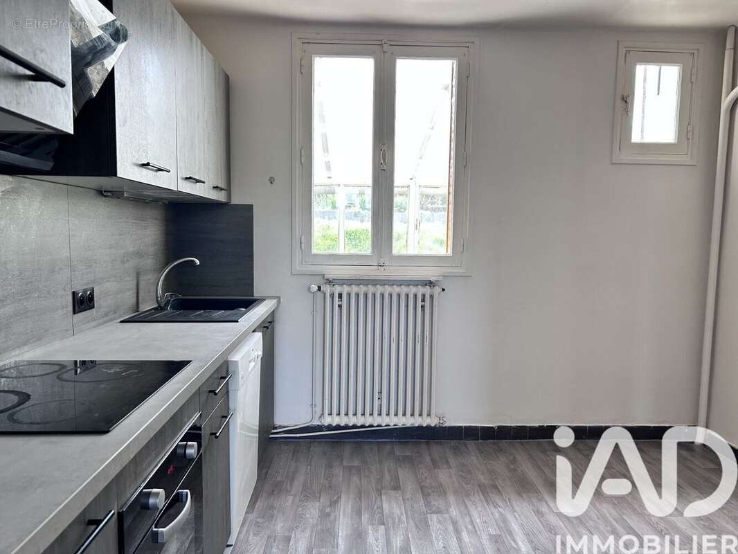 Maison 95 m² à Lafeuillade-En-Vezie  - photo 9