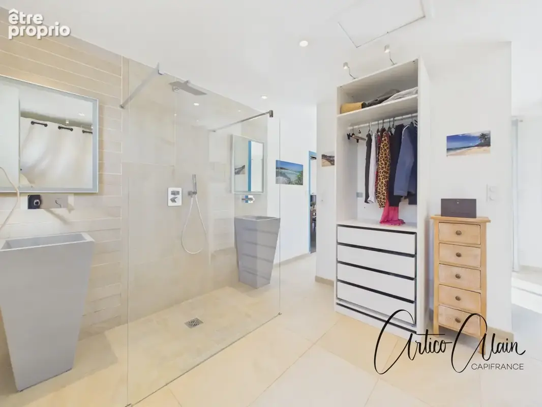 Maison contemporaine de  130 m² avec piscine et terrain 1300 m2 - photo 14