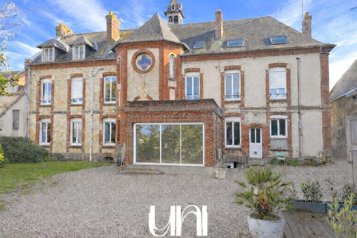 Maison à SAINT-PIERRE-SUR-DIVES