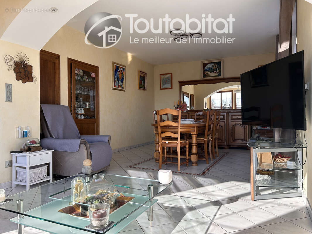 Maison à SAULCES-MONCLIN