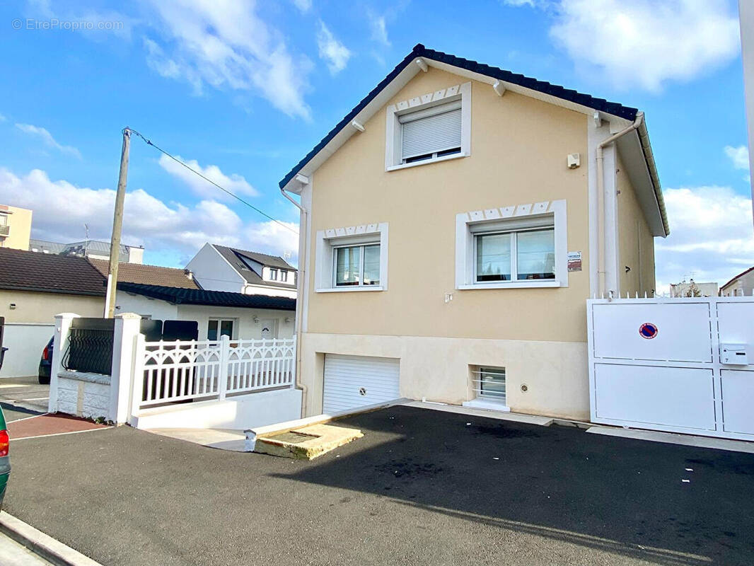 Maison à DRANCY