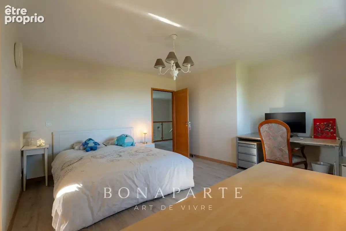 Cessy - maison p6 de 242 m² - vue mont-blanc - appartement independant - photo 10