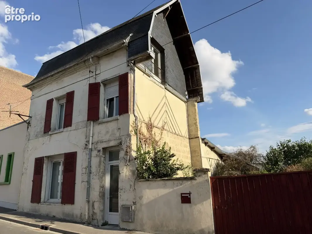Maison à CHAUNY