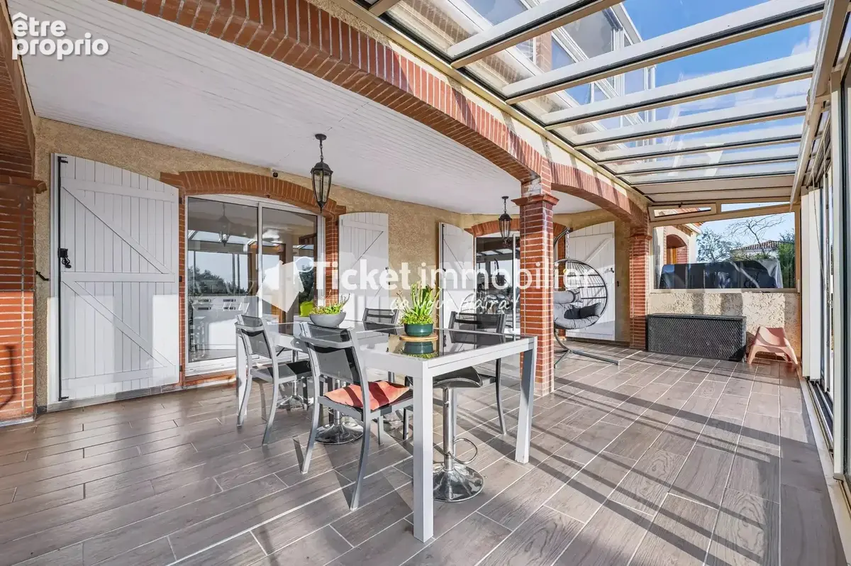 Villa t6 215m2 terrain 5558m2 constructible, piscine au sel liner neuf, aquathermie 2 puits, 4kw panneaux, double veranda 72m2,  - photo 8