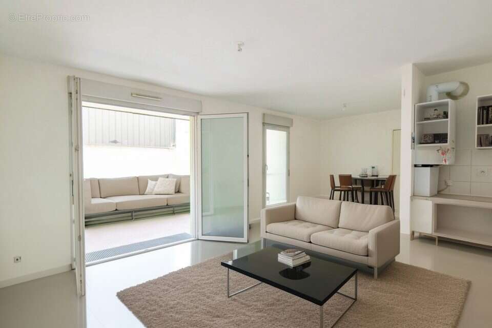 Appartement 48 m² à Saint-Fons  - photo 4
