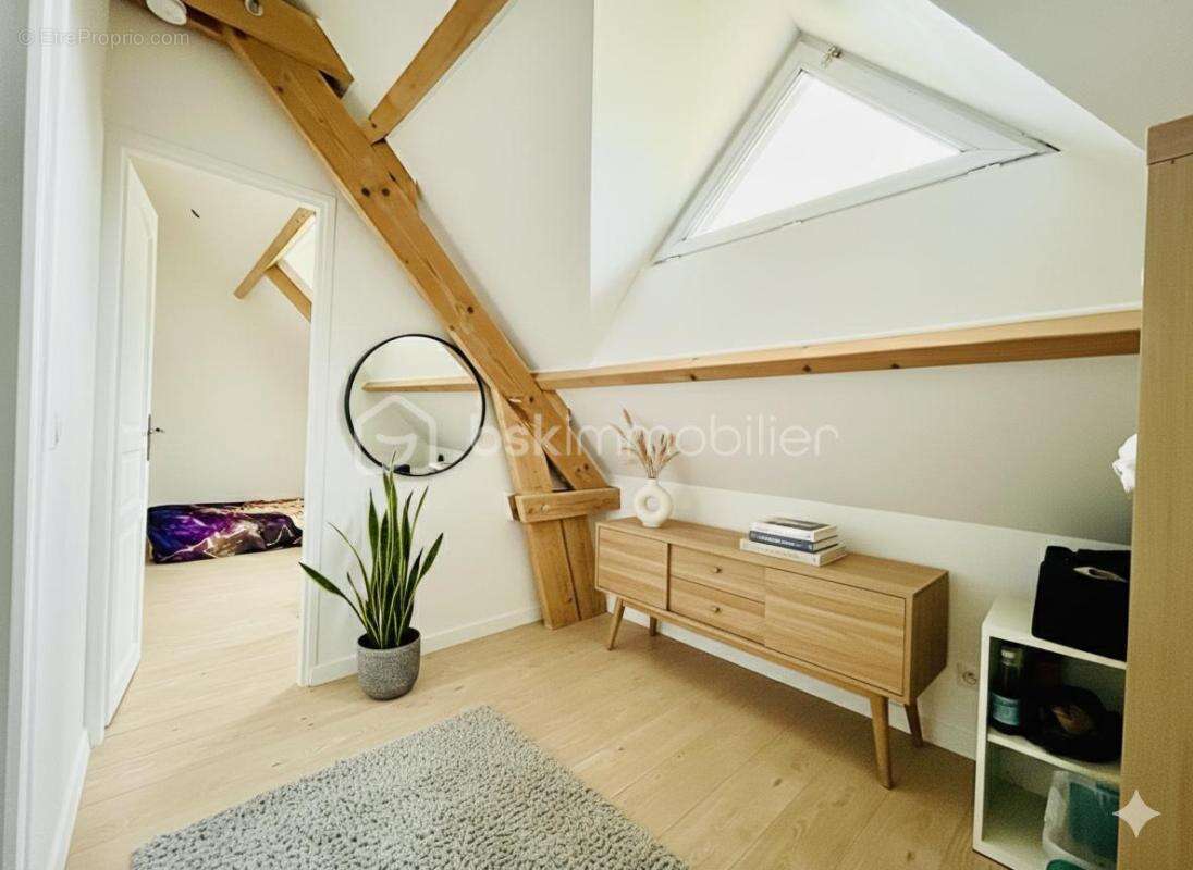 Maison à OZOIR-LA-FERRIERE