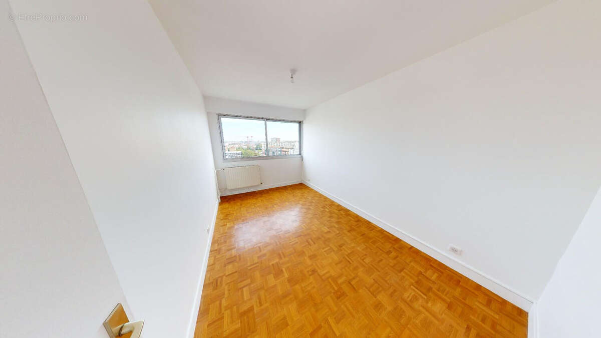 Appartement à IVRY-SUR-SEINE