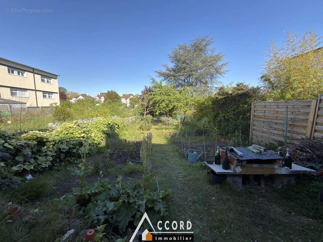 Maison à SARTROUVILLE