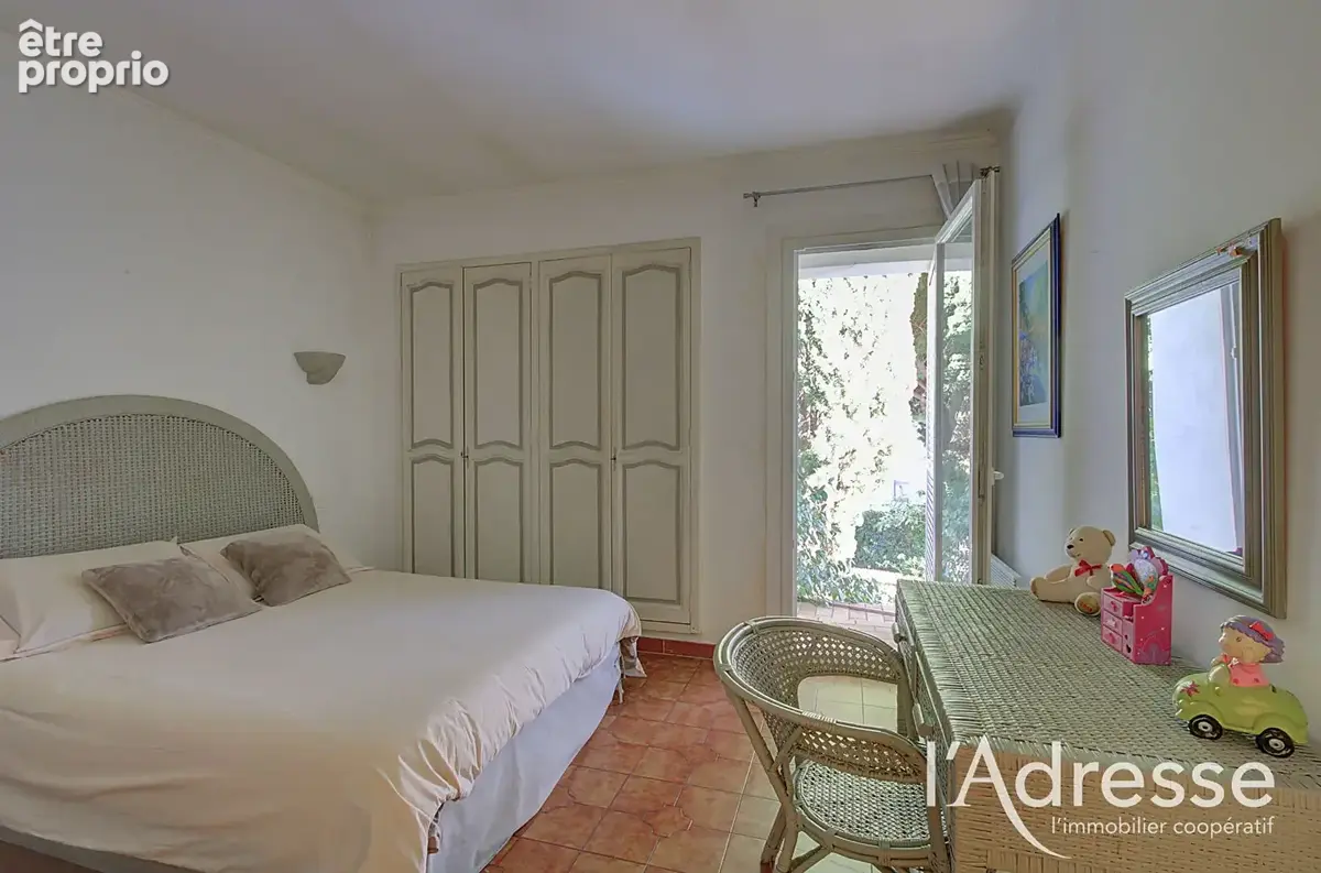 Maison FURIANI  7 pièces 207 m2  avec piscine . - photo 15
