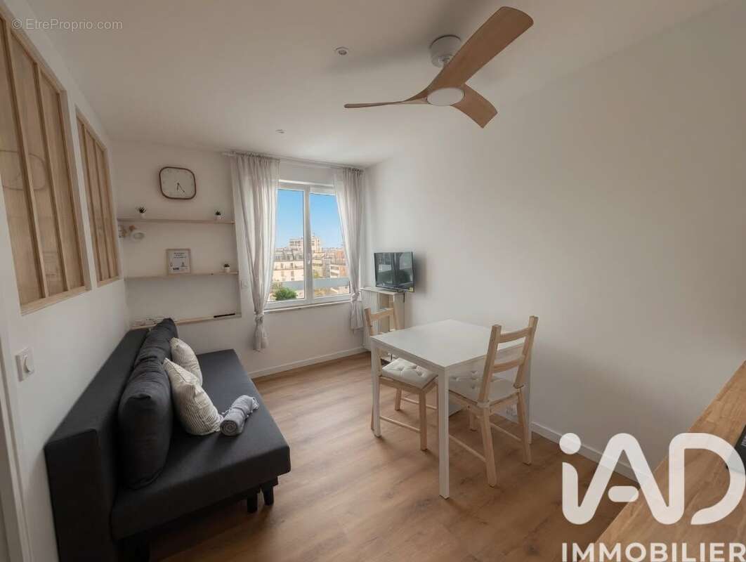 Photo 2 - Appartement à PARIS-18E