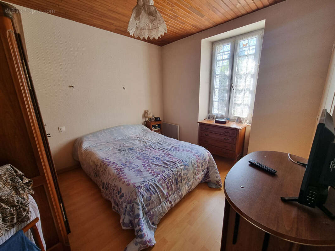 Appartement à LOUARGAT