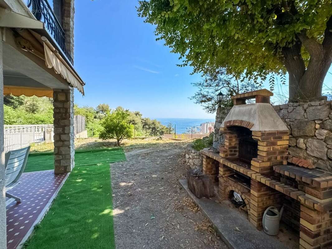 Maison à ROQUEBRUNE-CAP-MARTIN