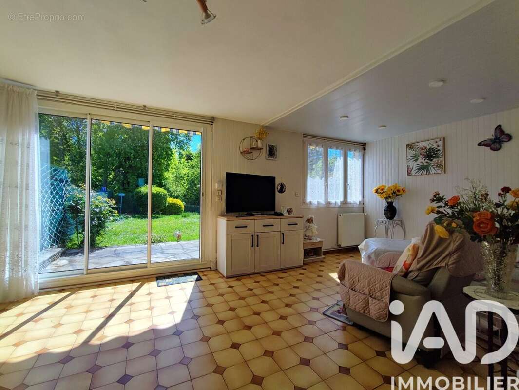 Photo 2 - Maison à CHARS