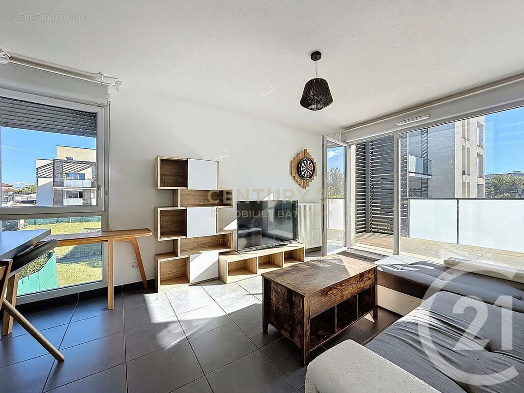 Appartement à L'ISLE-D'ABEAU