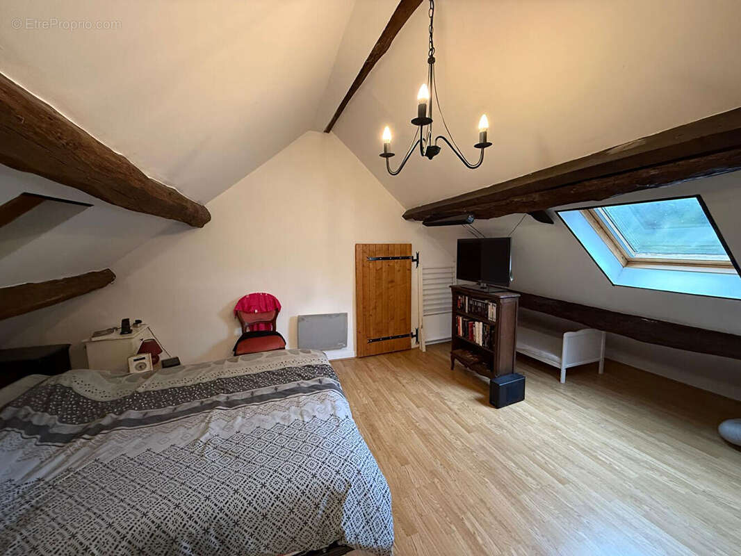 Appartement à SAINT-CYR-SUR-MORIN