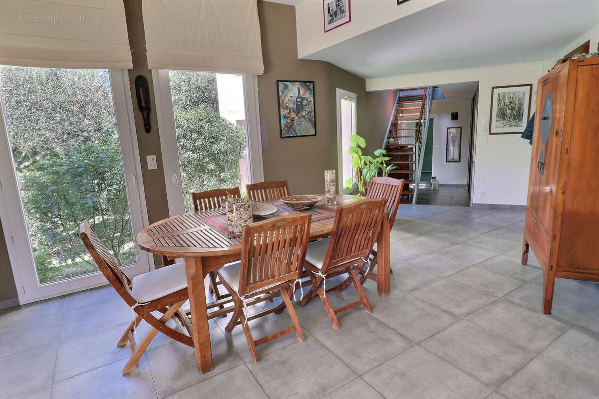 Maison à SAINT-DREZERY