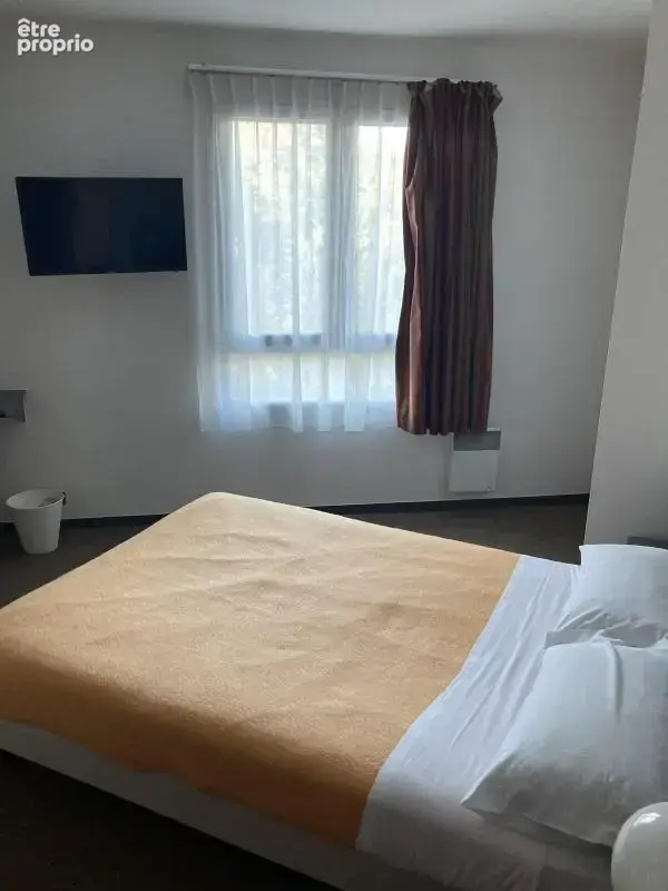 60 secteur chantilly hotel 30 chambres avec possibilite d'acquerir les murs - photo 2