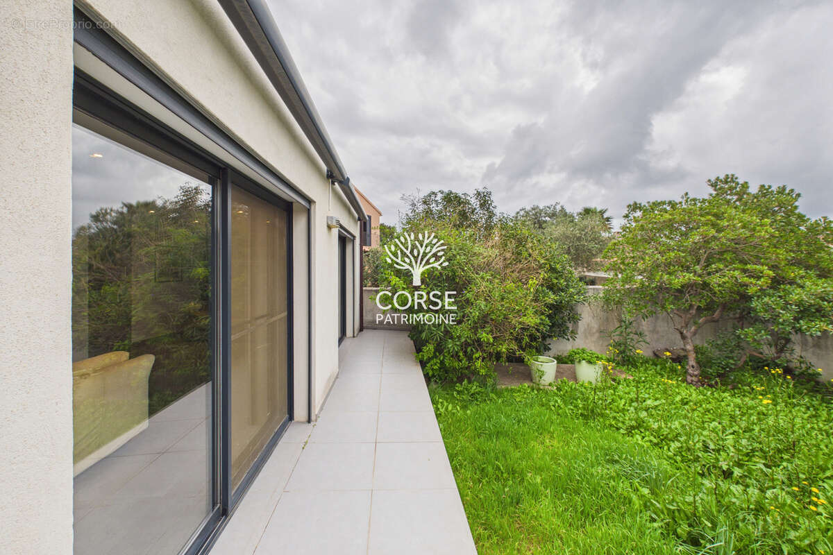 Maison à PORTO-VECCHIO