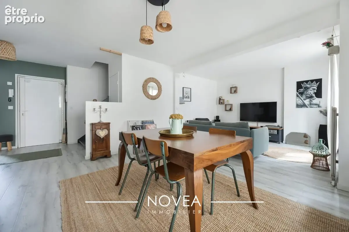 Appartement 107 m² à Fontaines-Sur-Saone  - photo 1