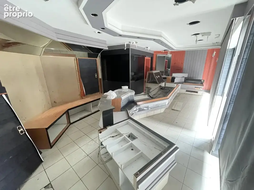 Immeuble de bourg à rénover pour habiter ou investir  275 m² env. + Terrasse 28 m² env. Vue Golfe -  80 m du Port - photo 14