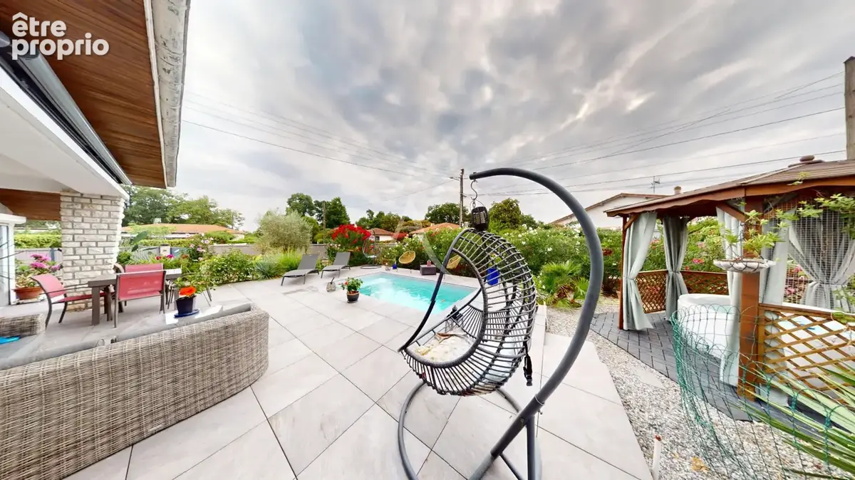 Villeneuve-de-Marsan - Maison de plain-pied rénovée avec piscine et jacuzzi - photo 15