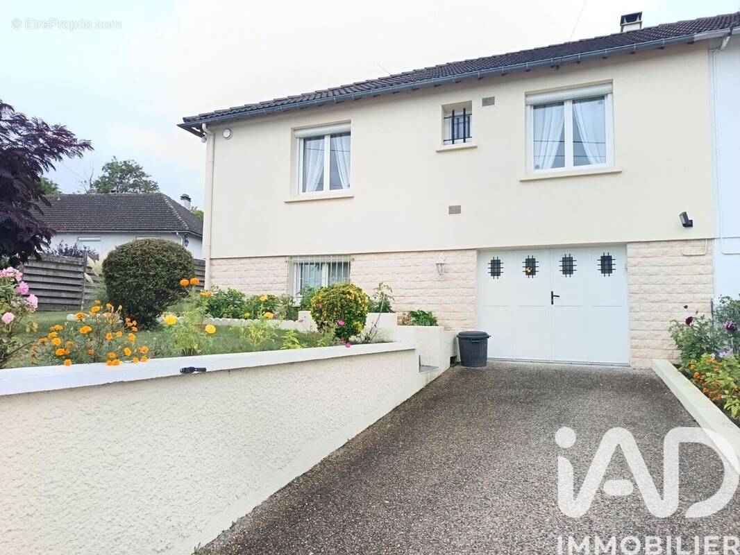 Photo 1 - Maison à FRENEUSE