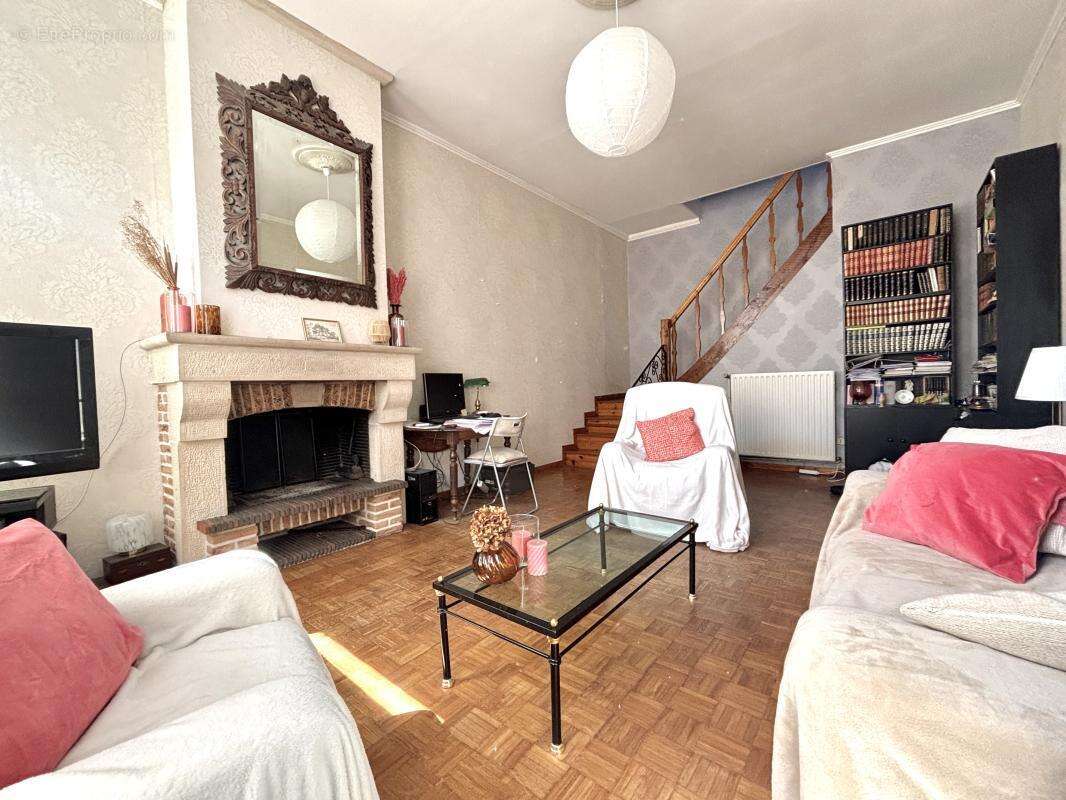 Maison à LA MADELEINE