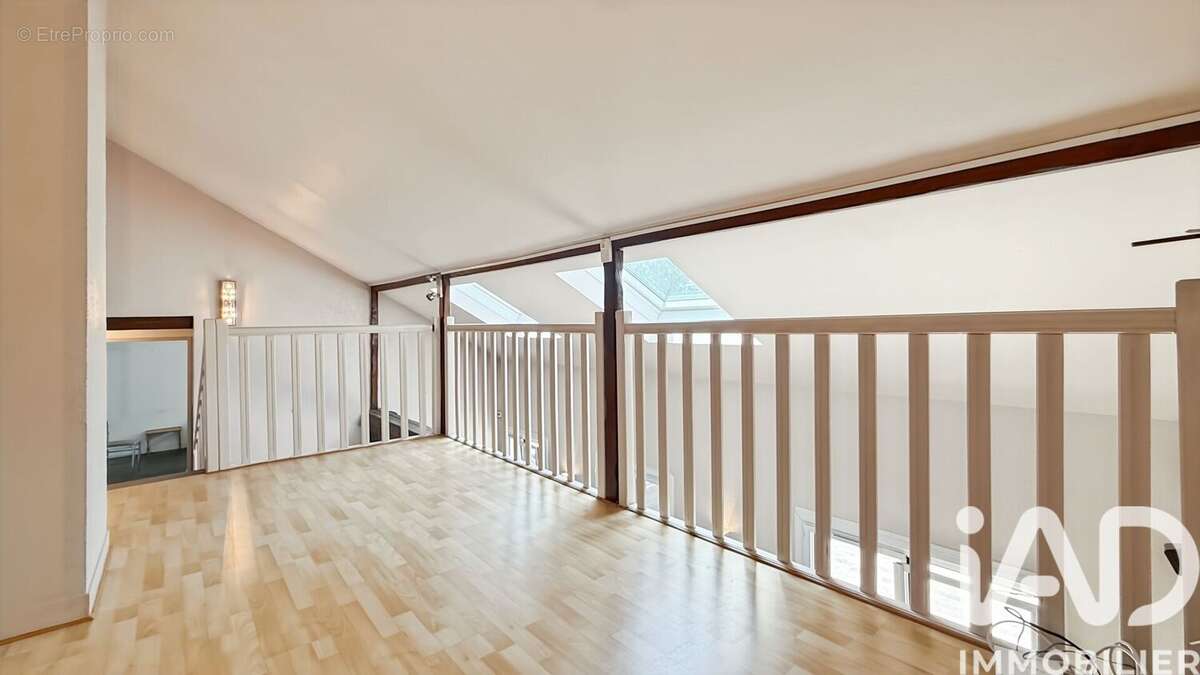 Photo 7 - Commerce à EVRY-GREGY-SUR-YERRE