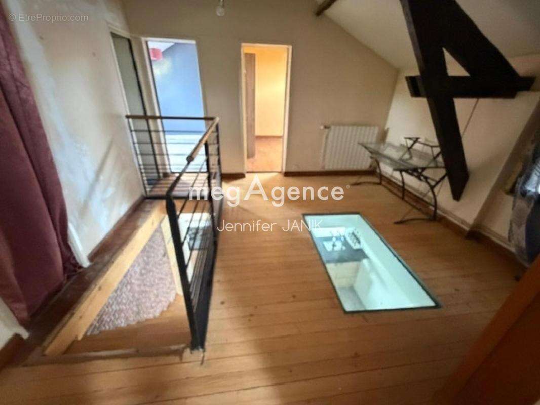 Maison à MAIGNELAY-MONTIGNY