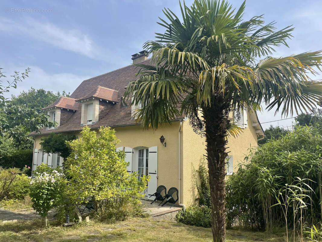 Maison à COULOUNIEIX-CHAMIERS