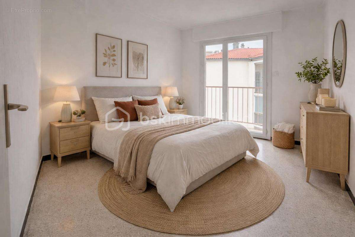 Appartement à LA VALETTE-DU-VAR