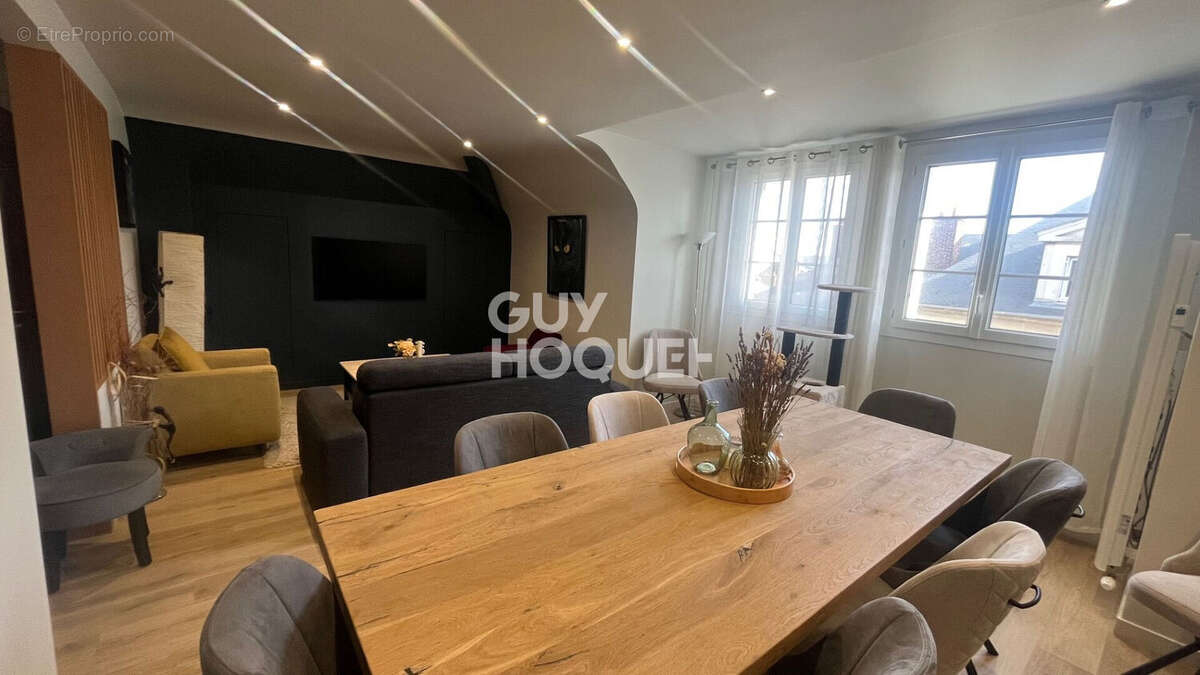 Appartement à COMPIEGNE