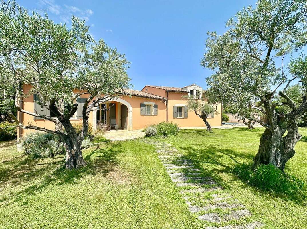 Maison 158 m² à Cavaillon  - photo 2