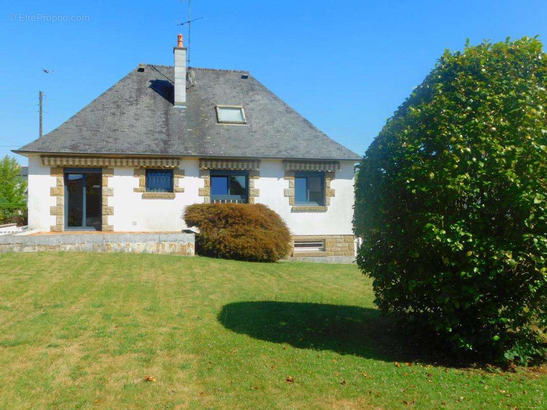 Maison à vendre 7 pièces FOUGERES (35) - photo 3